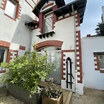 L'ecrin Des Bords De L'erdre - Maison Avec Exterieur Et Parking 度假居 南特